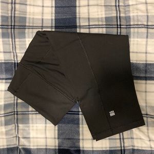 Victoria’s Secret VSX Sport Capri Size Large